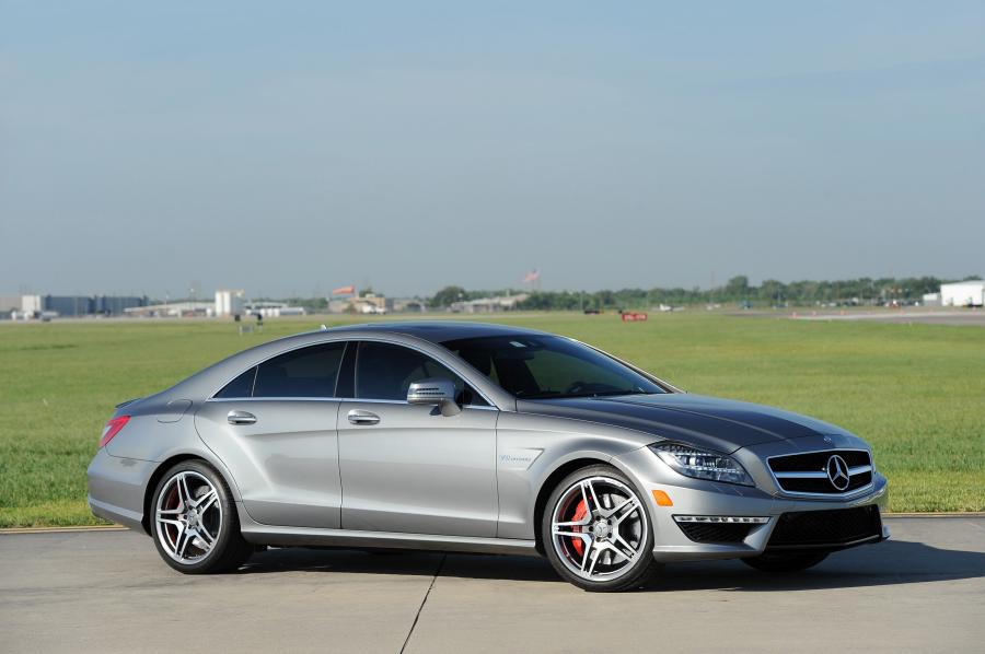  Mercedes-Benz CLS63 AMG HPE700 by Hennessey 2012 года  (фото 6 из 11)